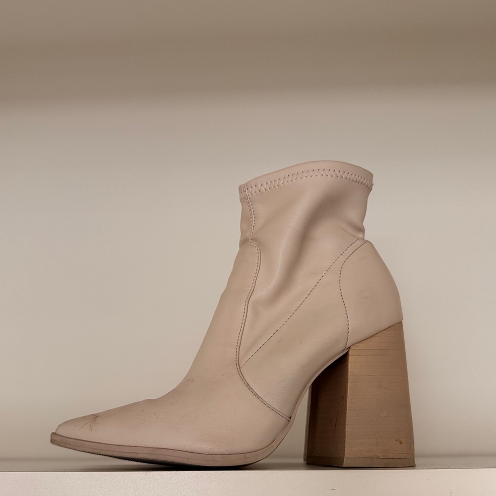 Steve Madden Cream Ankle Boots